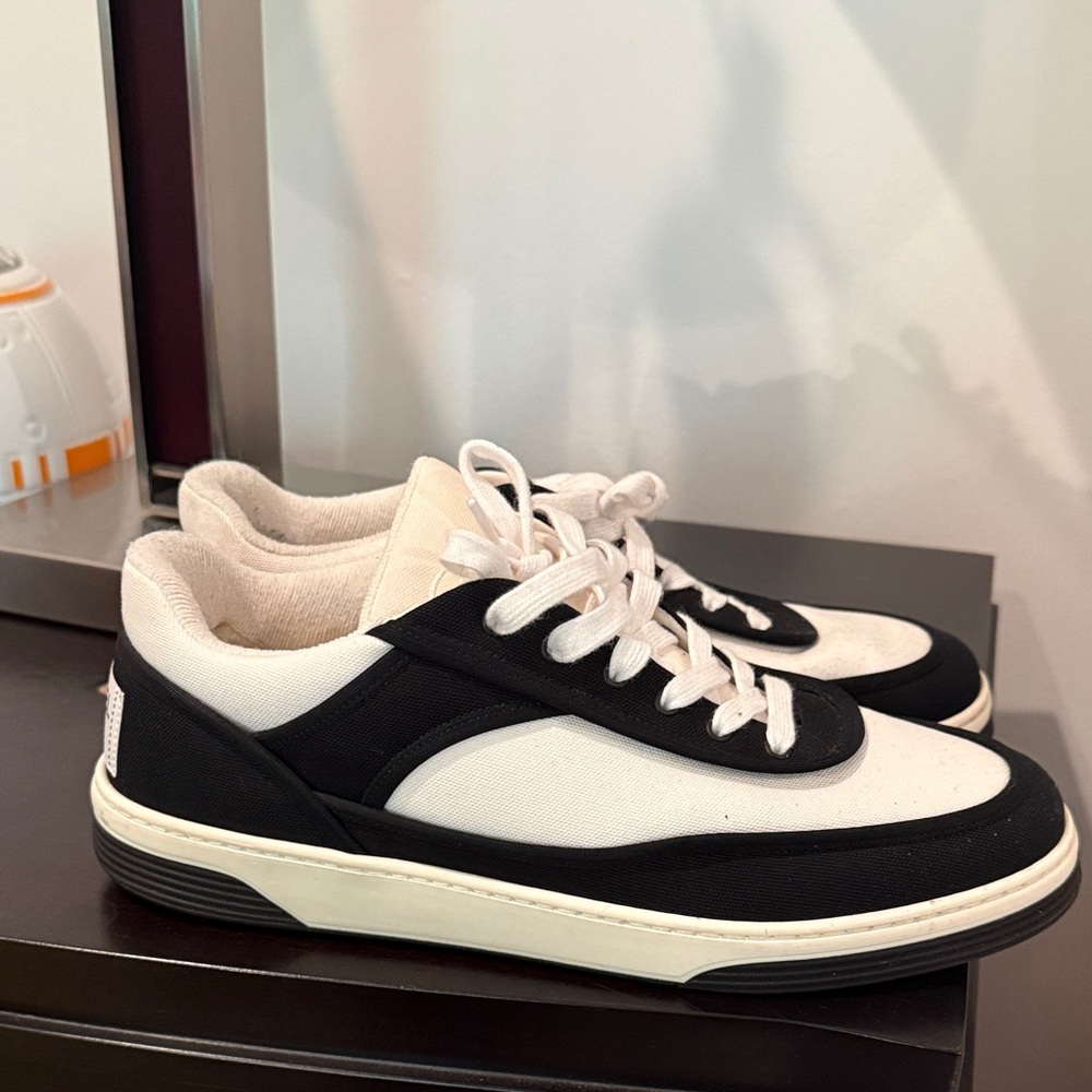 Black and White Men's Sneakers